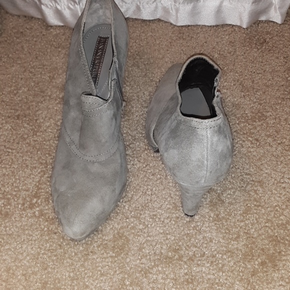 Banana Republic  pumps - Picture 1 of 4